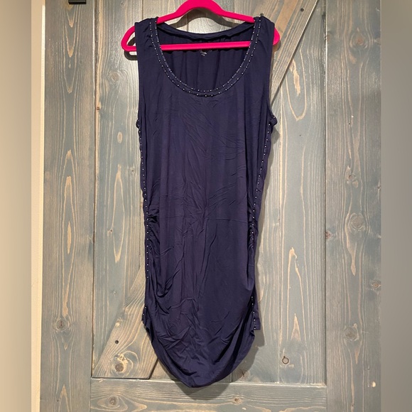 Motherhood Maternity and A Pea in the Pod: Short and Shirt Bundle Size Medium - Picture 7 of 10